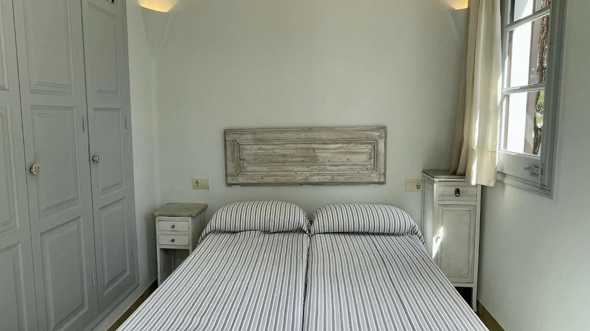 Piverd Del Golf 10 Pals Holiday home