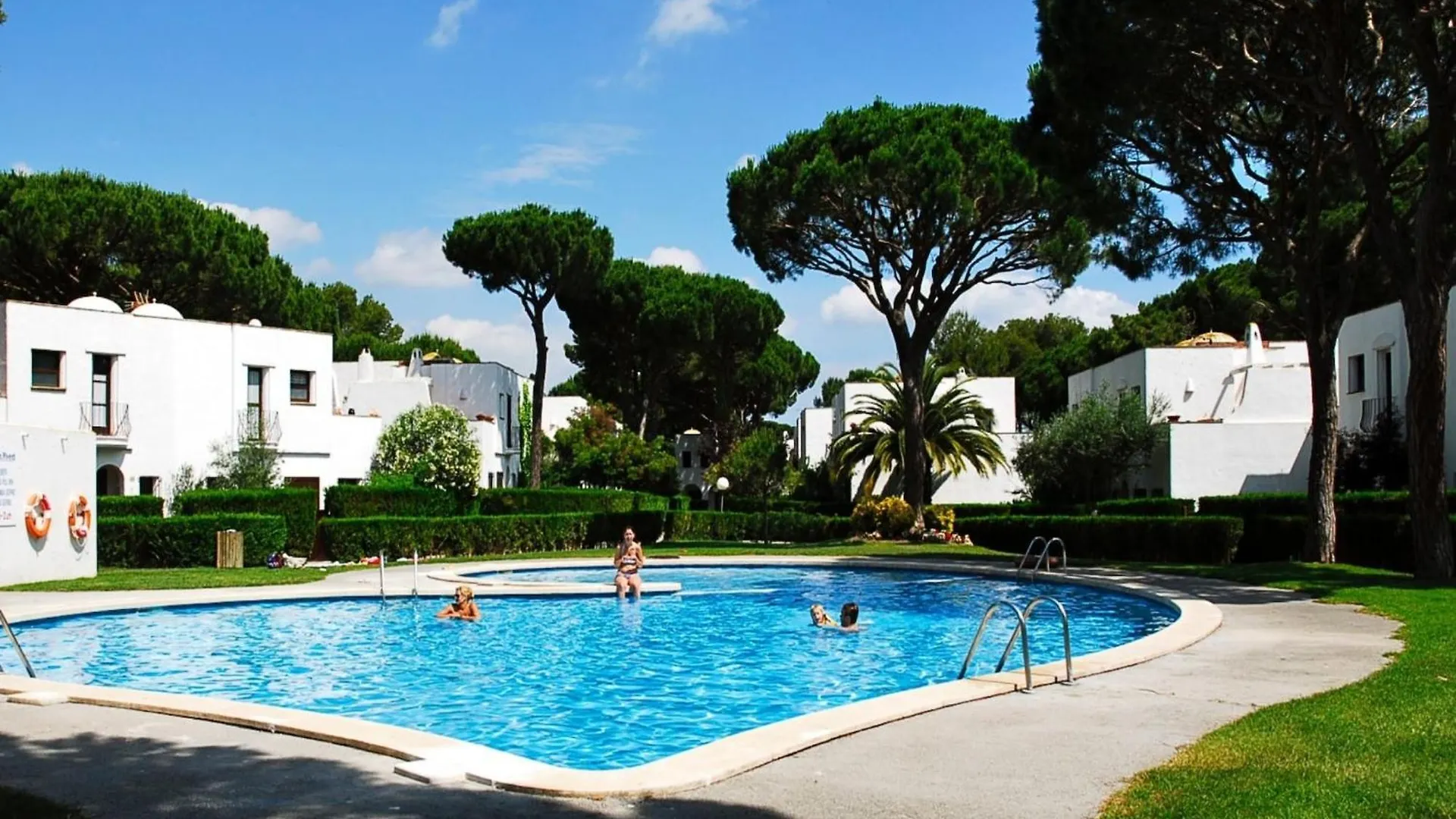 Holiday home Piverd Del Golf 10 Pals